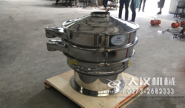 茯苓粉振動(dòng)篩分機(jī) 茯苓粉振動(dòng)篩分機(jī)